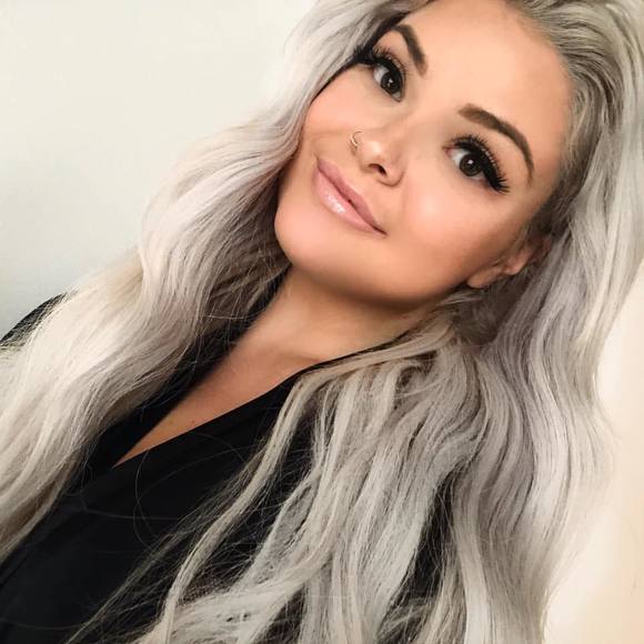 Meet your Posher, Arianna - Picture 1 of 1